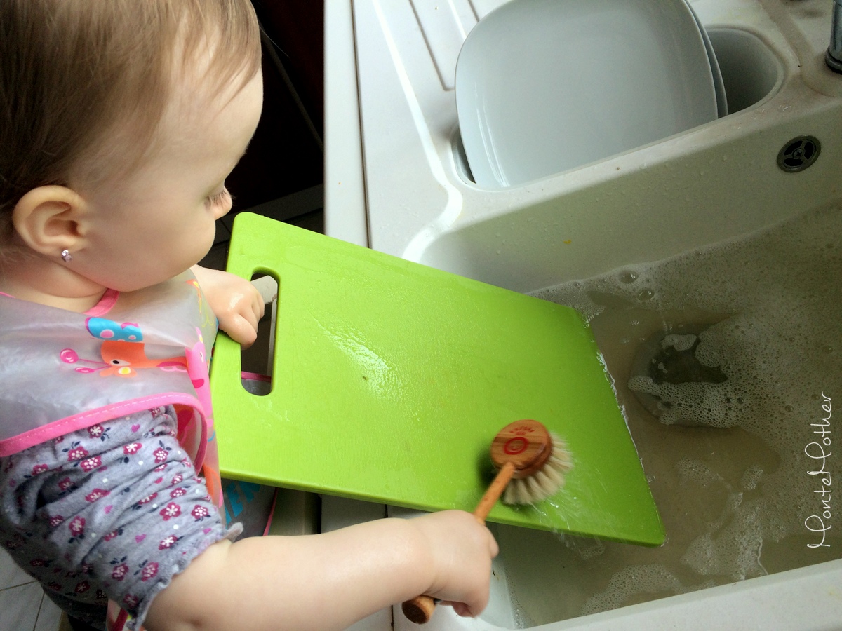 Montessori umyvanie riadu